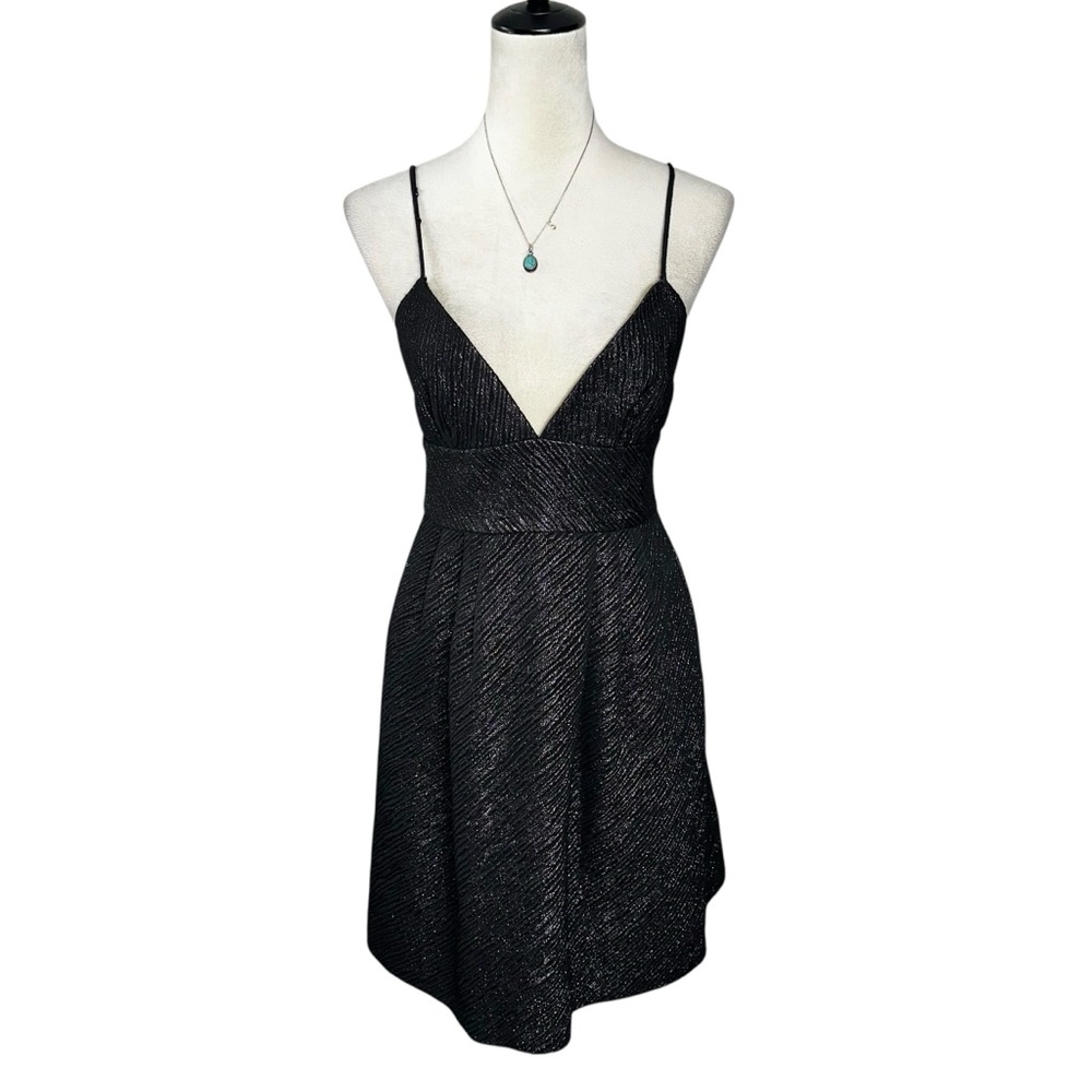 Milly New York Metallic Black Cocktail Mini Dress Size 4‎ | Plunging V-neck LBD